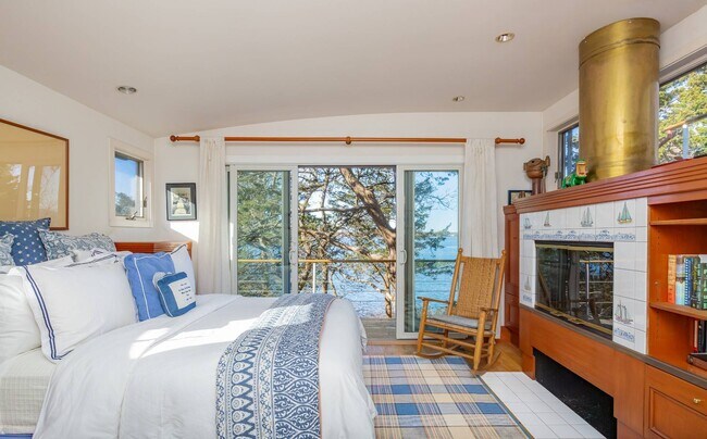 Building Photo - 11 Ingall's Rd