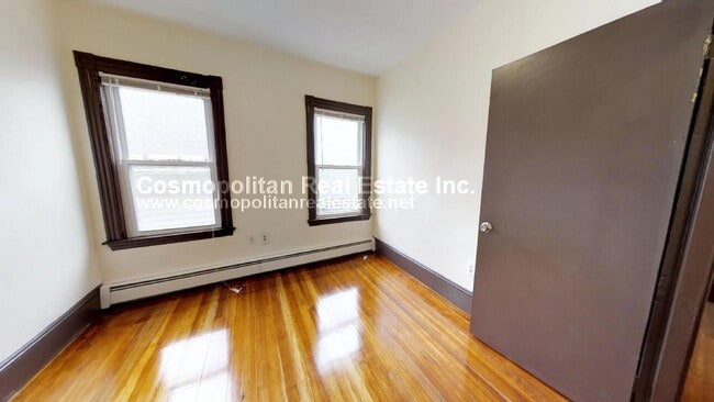 Photo - 28 Temple St Unit 3