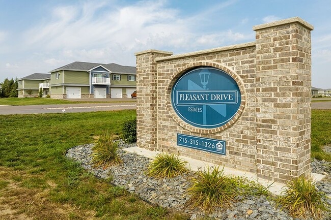 Photo - PLEASANT DRIVE ESTATES