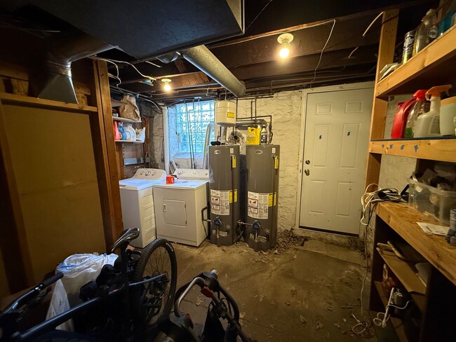 Photo - 2215 Victor St Unit Basement