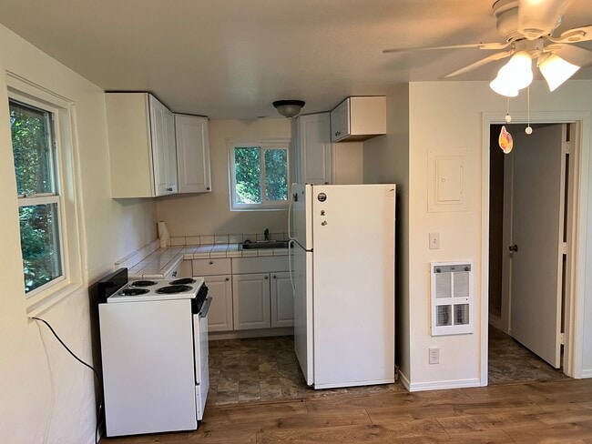 4370 Rogue River Hwy Unit C