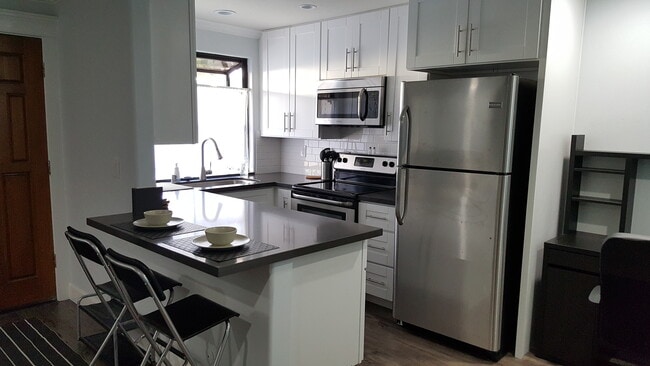 Building Photo - 4255 33rd St Unit 4