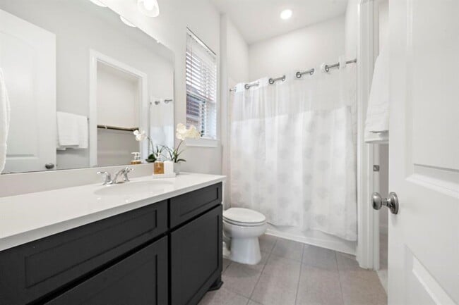 Photo - 10518 Harvest Oak Ct