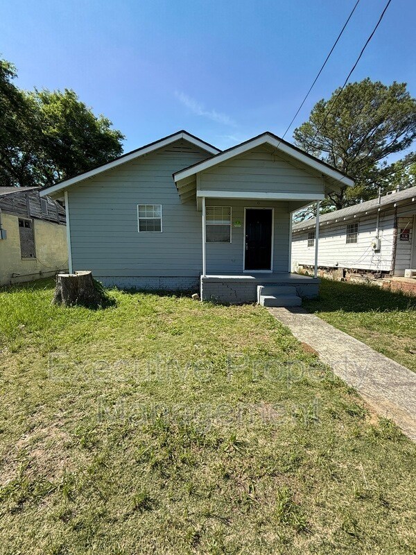 Photo - 3729 Maple Ave SW