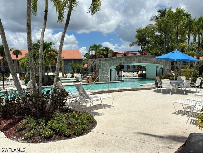 Building Photo - 6820 Beach Resort Dr Unit 11