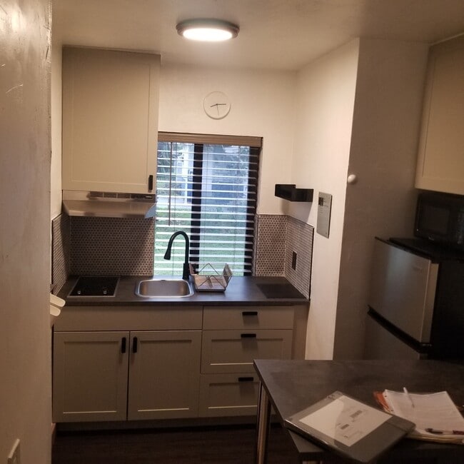 Photo - 1952 Madison St Unit Madison Studio