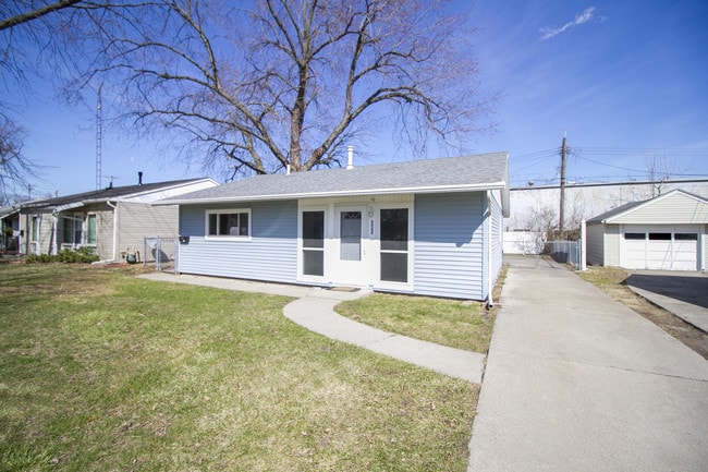 Building Photo - 5262 Spicer Rd Rental