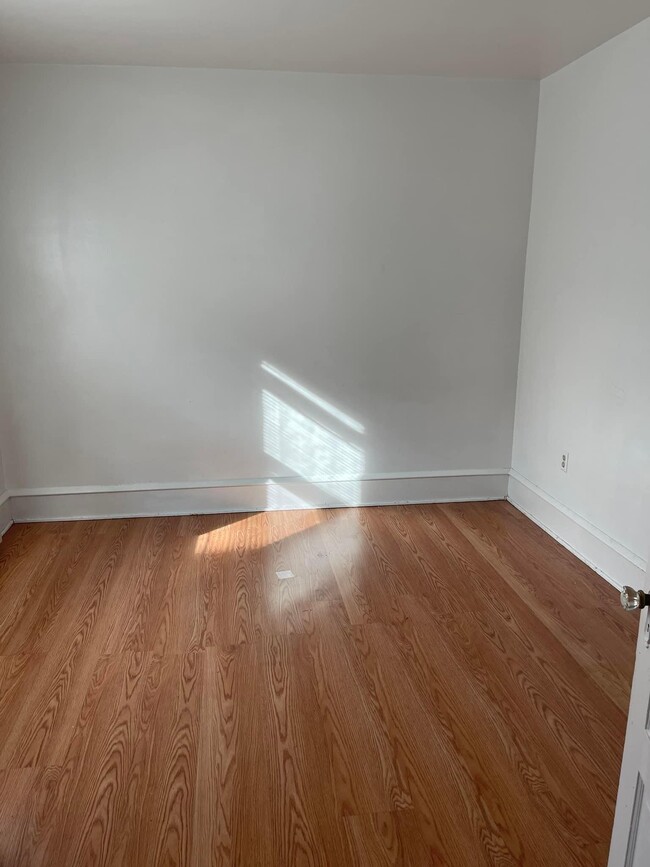 344 Main St Unit 2E