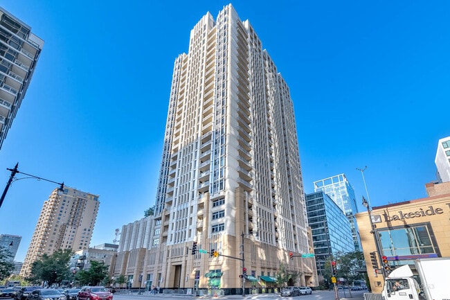 Building Photo - 1400 S Michigan Ave