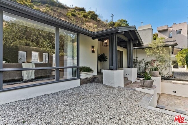 Photo - 1847 N Beverly Dr