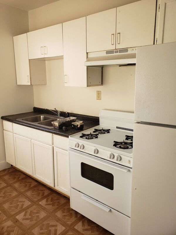 Photo - 5403 S Maplewood Ave Unidad #2 Rental