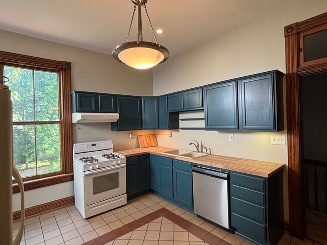 Photo - 1423 Pullan Ave Unit 1423 pullan