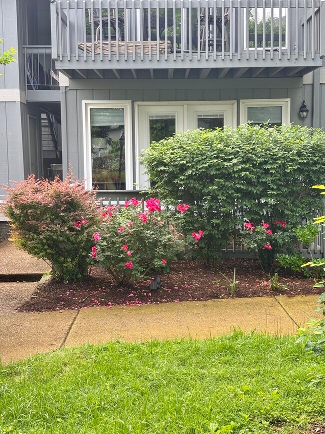Photo - 21 Vaughns Gap Rd Condo Unit G117