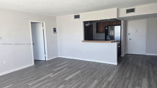 8024 Tatum Waterway Dr Unidad 6B