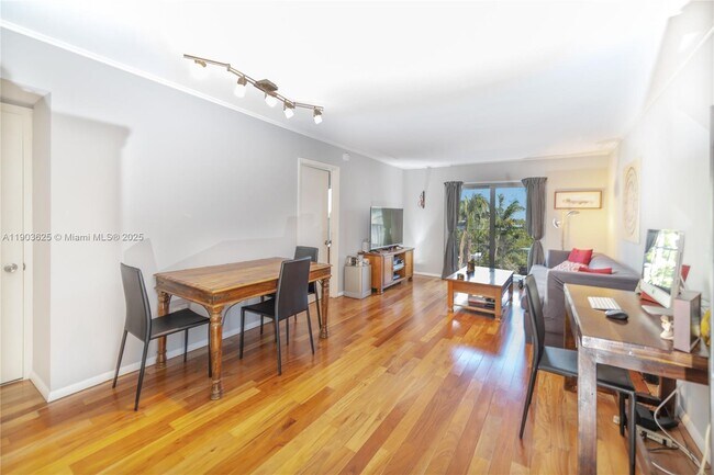 Photo - 1674 Bay Rd Unidad 401