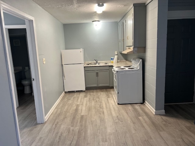 Eat in Kitchen - Studio Apartments - All Utilities Included