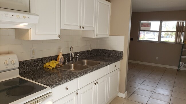 Photo - 1309 Union St