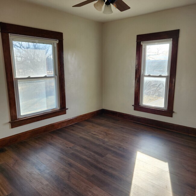 Photo - 1533 Elm St Unidad 1535 Elm St Grinnell