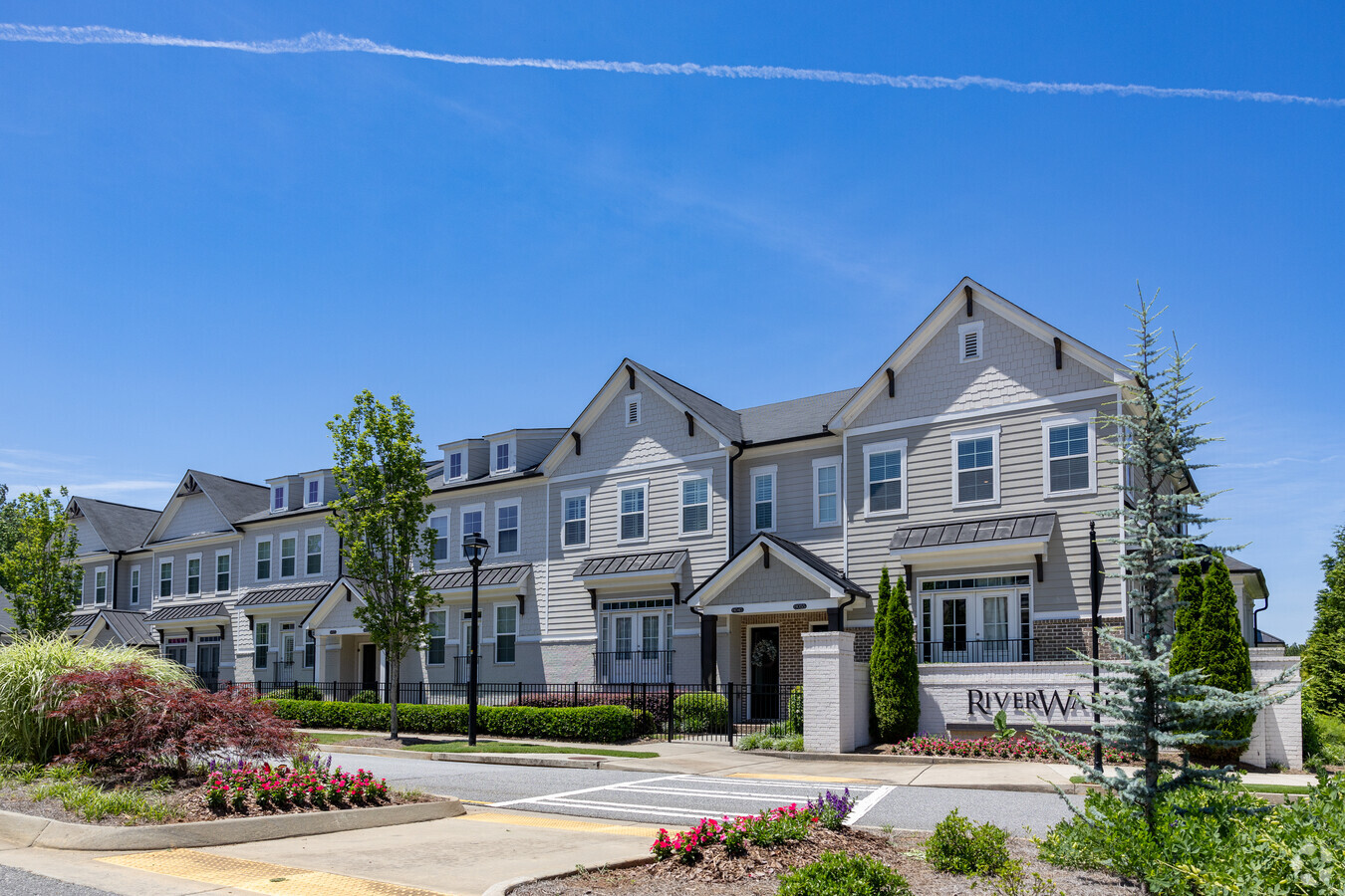 Riverwalk Townhomes - Riverwalk Townhomes