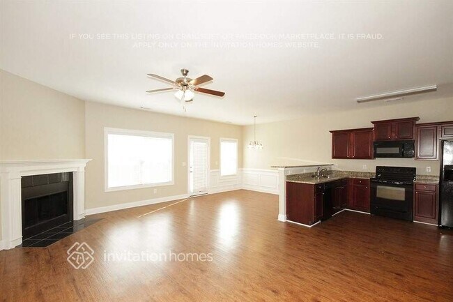 5215 Cactus Cove Ln