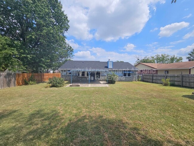 Photo - 7710 N 120th Ave E