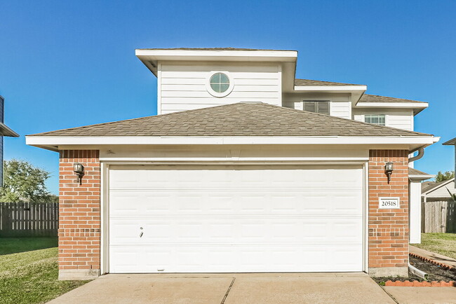 Building Photo - 20518 Holly Barr Ln