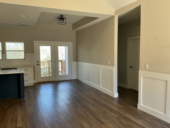 Photo - 208 Anchor Rd