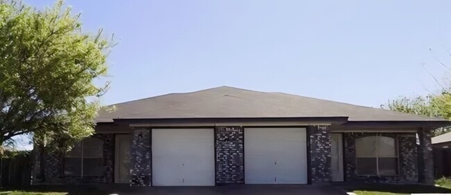 Photo - 4408 July Dr Unit A