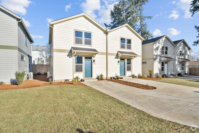 Building Photo - New Build 3 Bed, 1.5 Bath Rental Home in C...