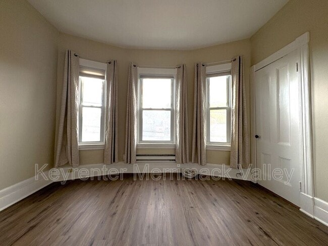 Building Photo - 5 Ellis Ave Unit 2R