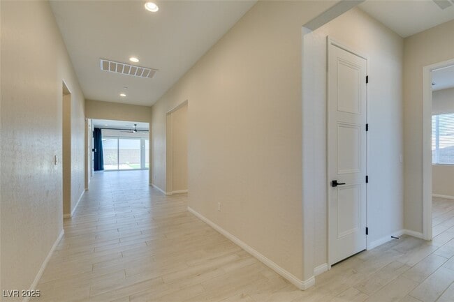 Building Photo - 10973 Krista Leigh Ave Rental