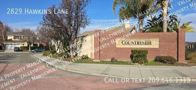 Photo - 2829 Hawkins Ln