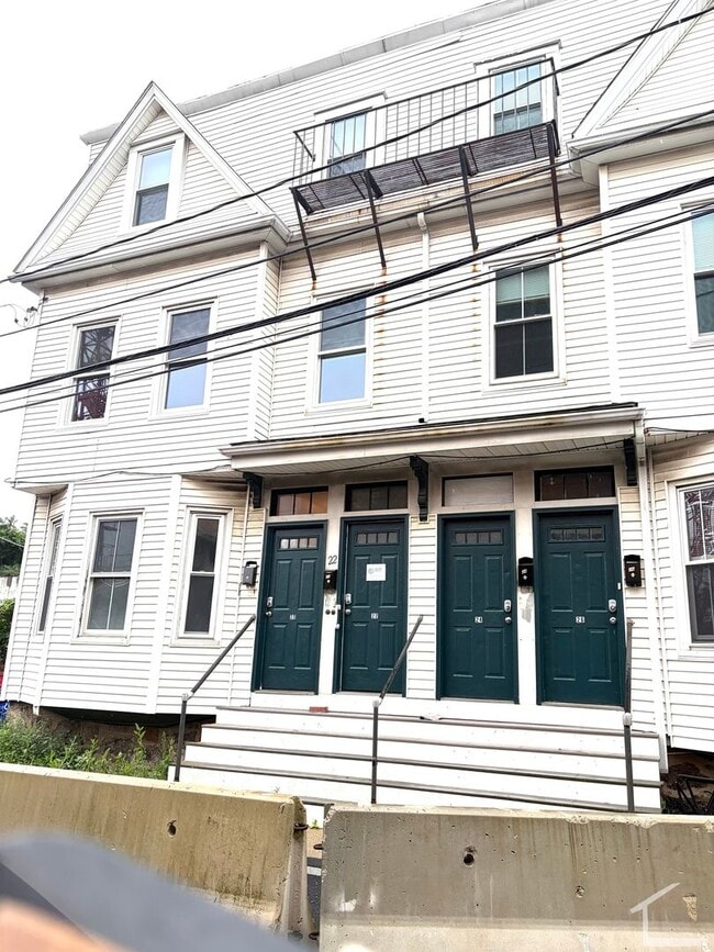 Photo - TH-26 Blaine St