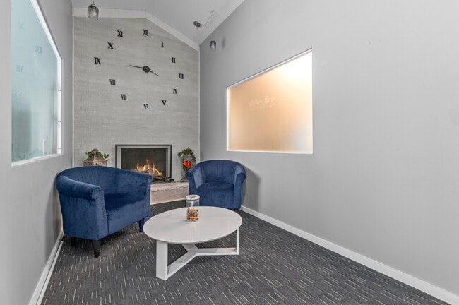 Waters Edge Apartments