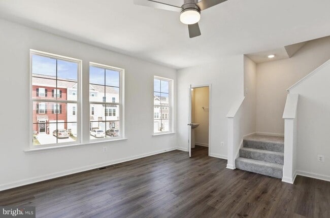 Photo - 620 Tracy Wy