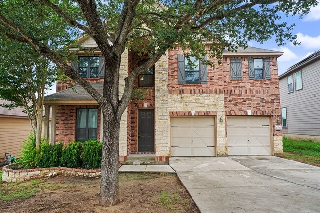 Building Photo - Spacious Live Oak Home Backing to a Greenbelt - Realtor Commission: $500