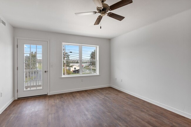 Photo - 24 Jersey Way Unit 102