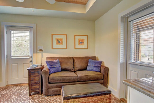 Building Photo - 134 N Alister St Unit SI ID1023203P