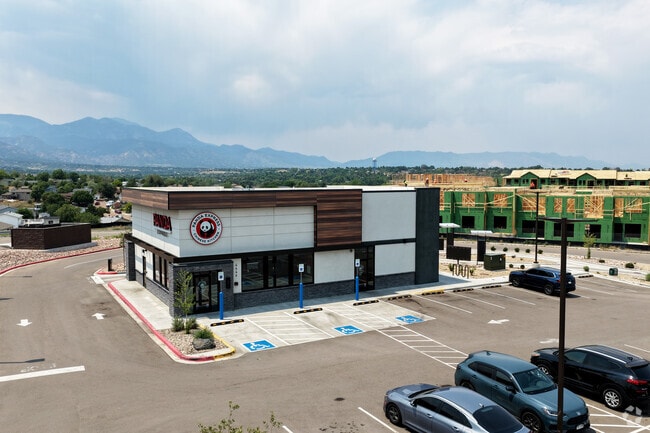 Building Photo - Venture on Venetucci