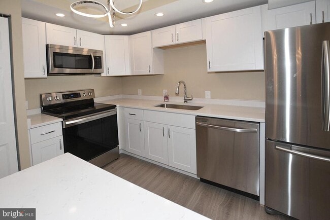 Photo - 7621 Provincial Dr Unit 210