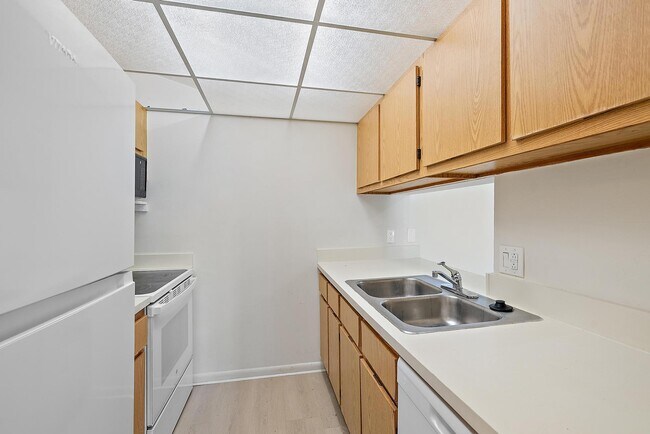 Photo - 1790 Abbey Rd Unit 203
