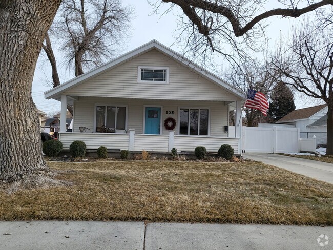 Building Photo - 3 Bedroom 1 Bathroom House is Spanish Fork!