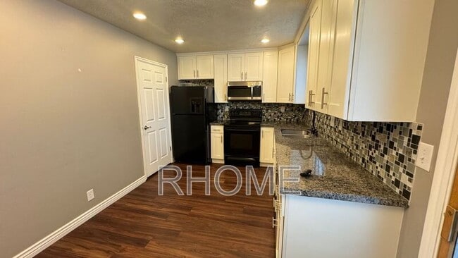 Photo - 204 E 735 S Unit #32