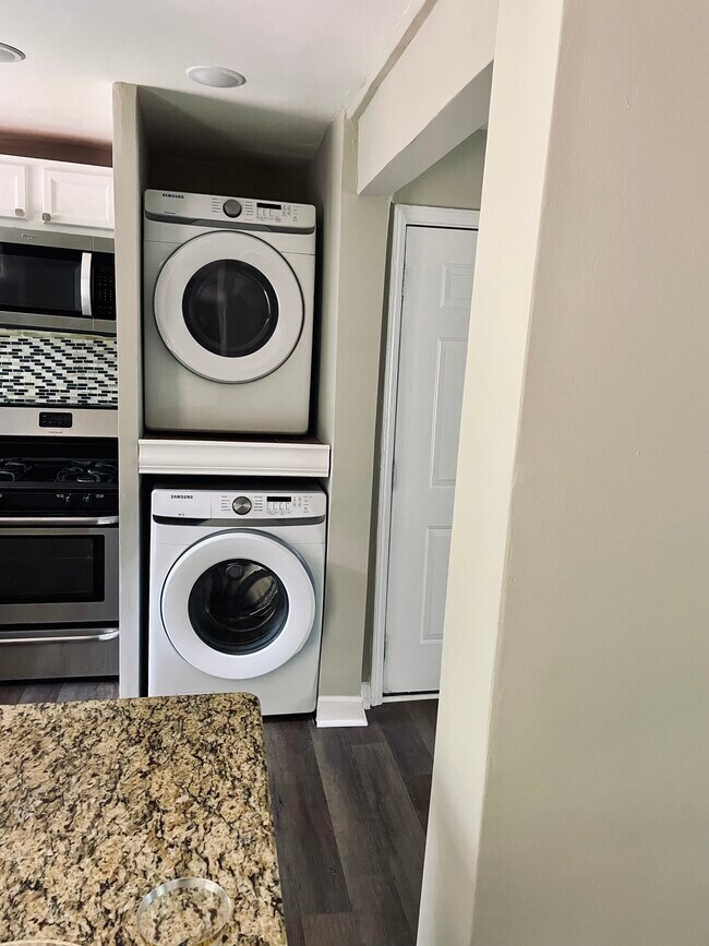 Photo - 3190 Abbeywood Dr Unit 3190 Abbeywood Dr