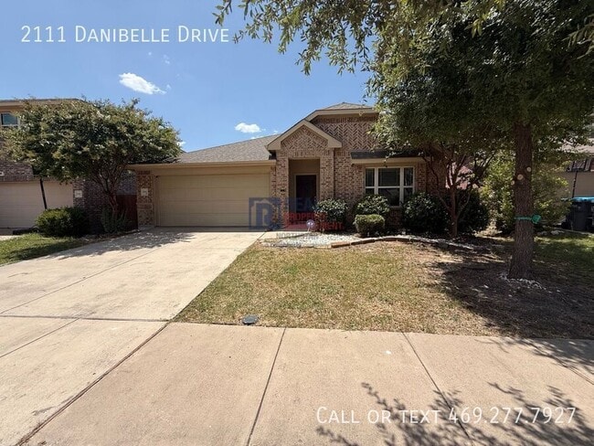 Photo - 2111 Danibelle Dr