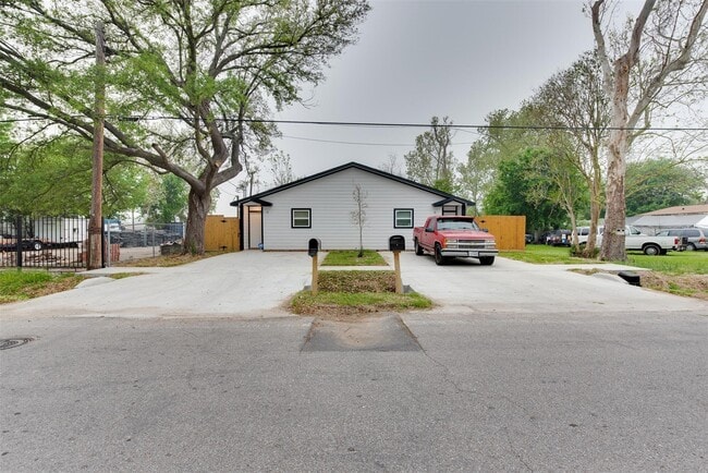Photo - 2702 Reid St Unit A