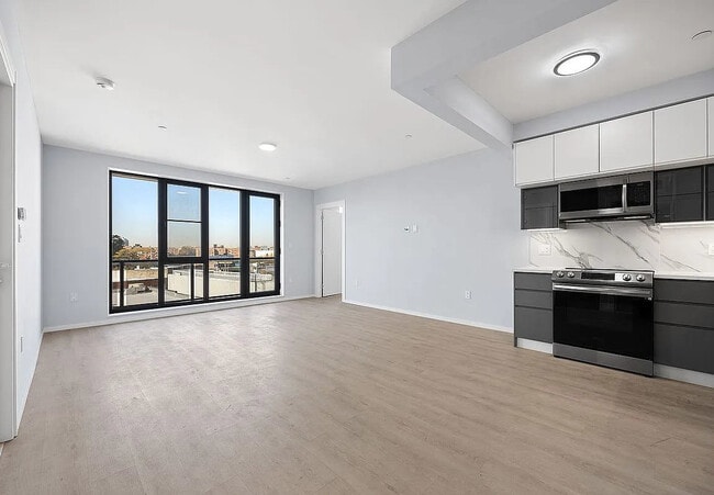 Photo - 684 Dean St Unidad 4