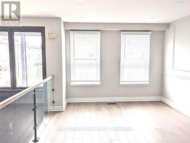 Photo - 1896 John St.