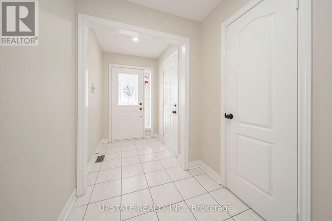 Photo - 46 Velvet Grass Ln