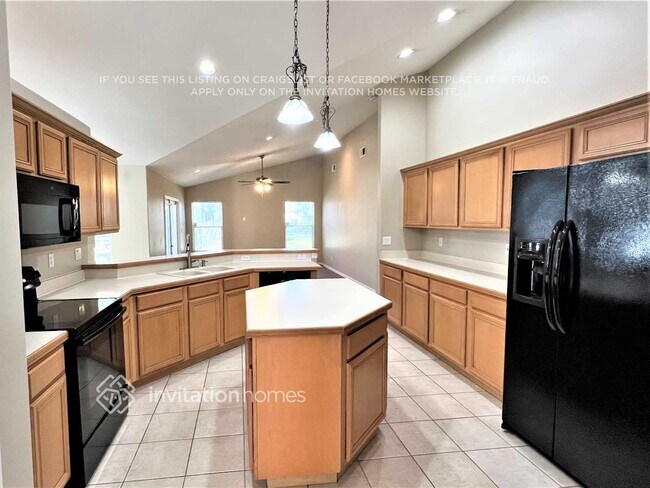 Photo - 14809 Pine Cone Trail